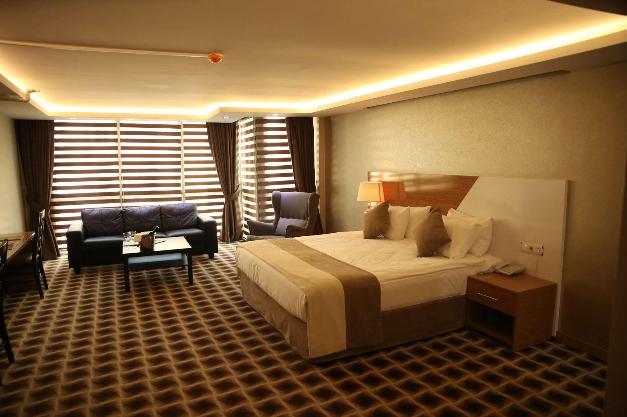 Way Hotel Измир Экстерьер фото