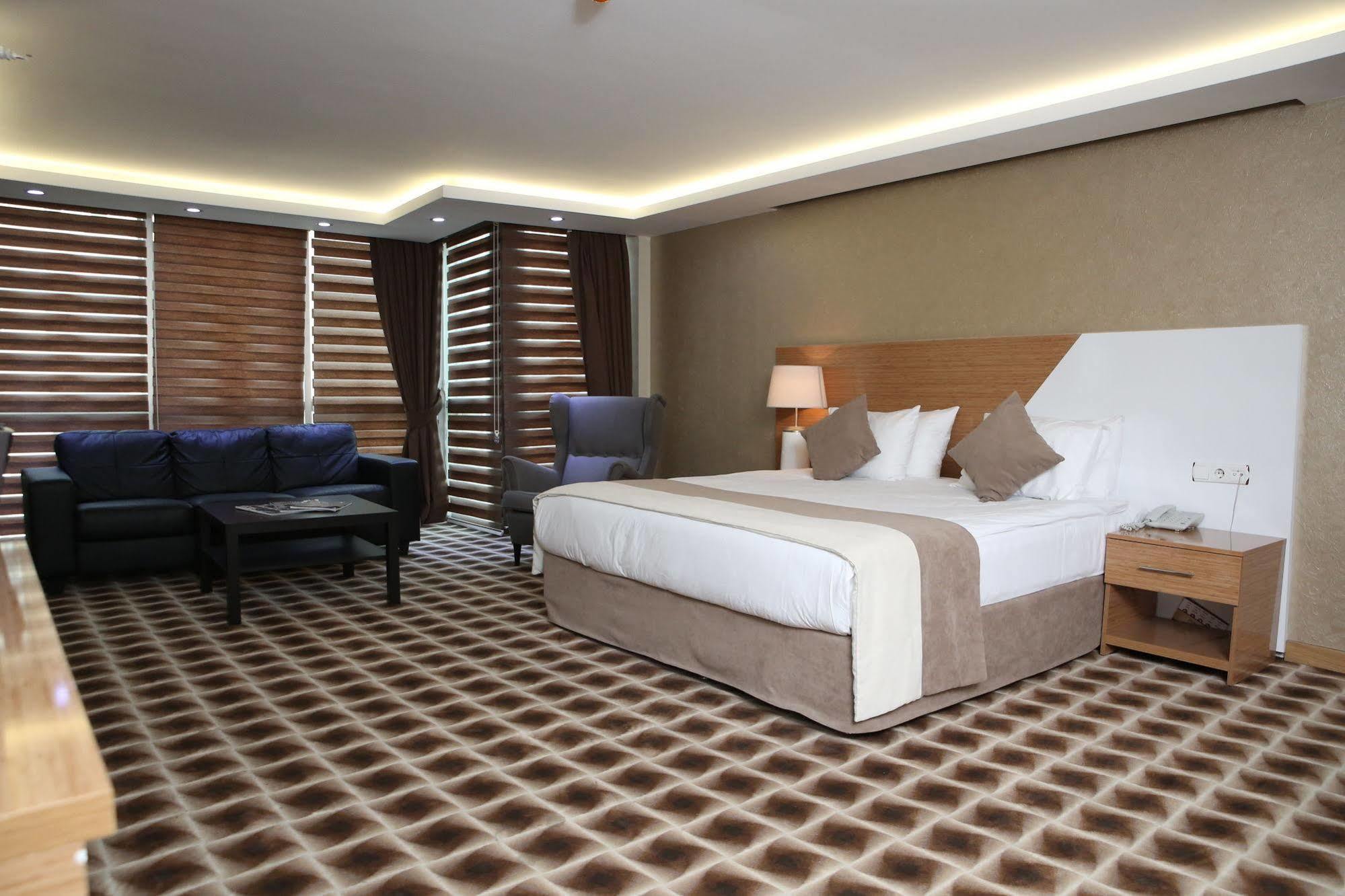 Way Hotel Измир Экстерьер фото