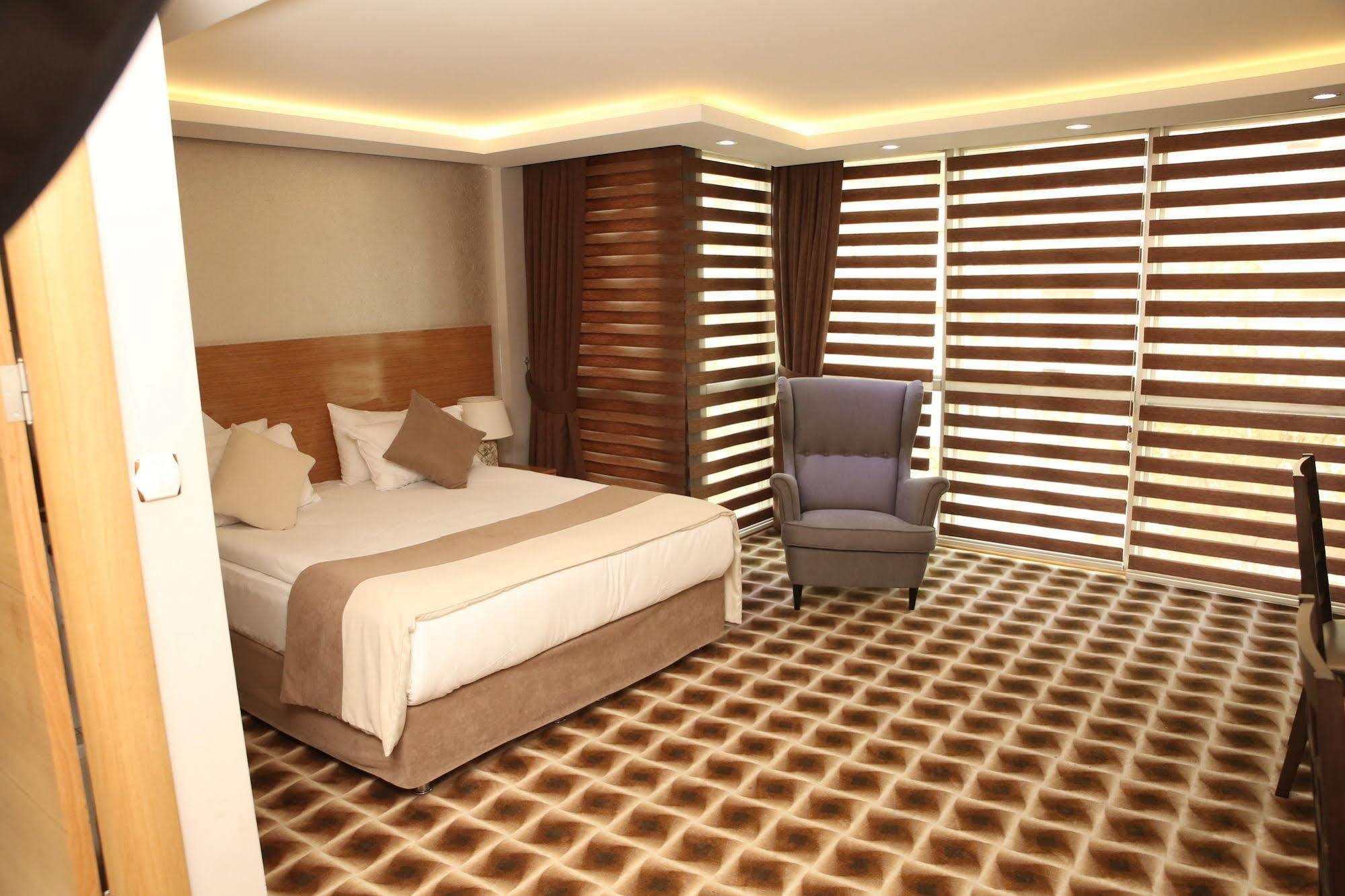 Way Hotel Измир Экстерьер фото